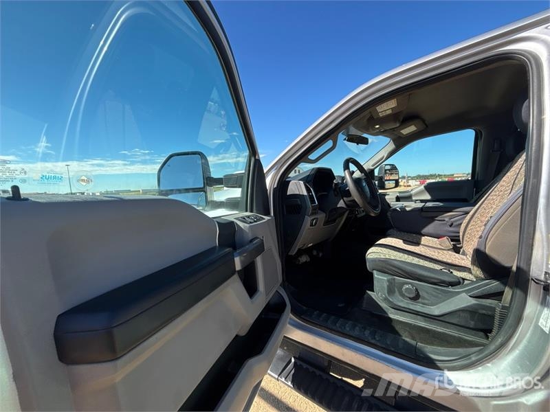 Ford F-350 XLT 4x4 Crew Cab Pickup Άλλα Vans