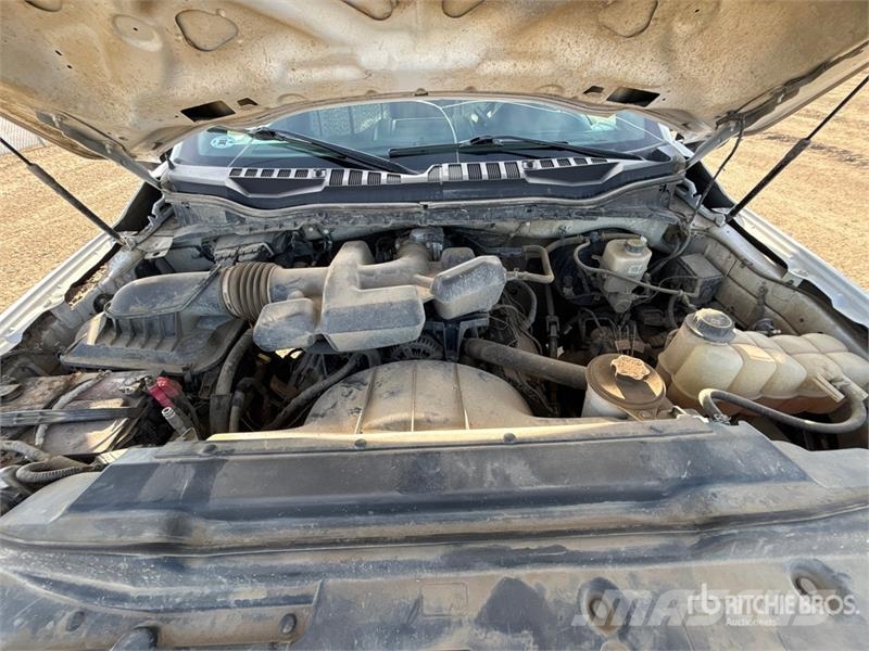 Ford F-350 XLT 4x4 Crew Cab Pickup Anders
