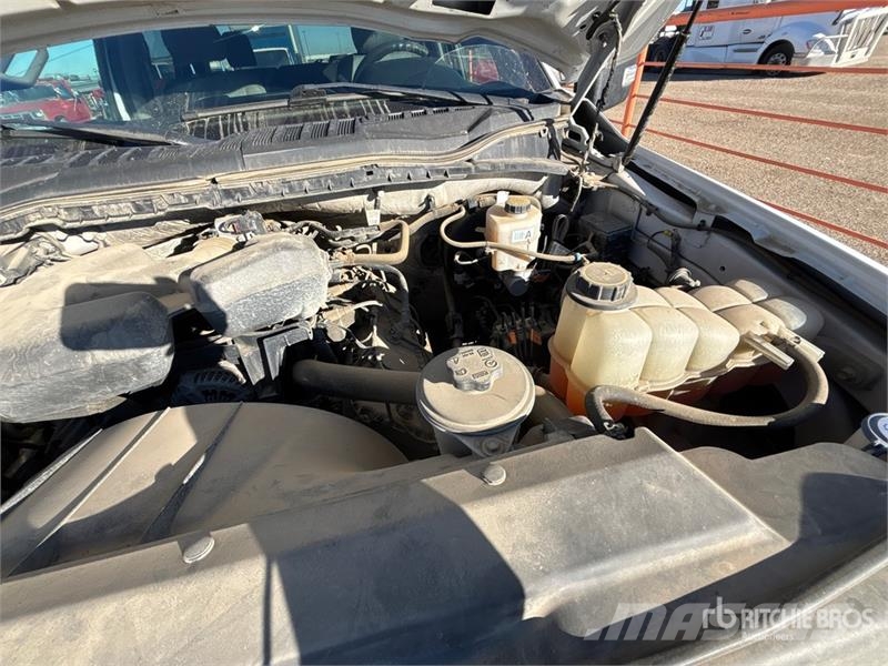 Ford F-350 XLT 4x4 Crew Cab Pickup Ostalo