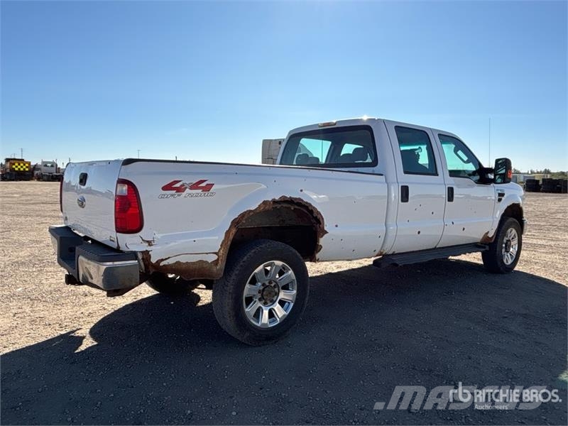 Ford F-350 XLT 4x4 Crew Cab Pickup Прочие фургоны