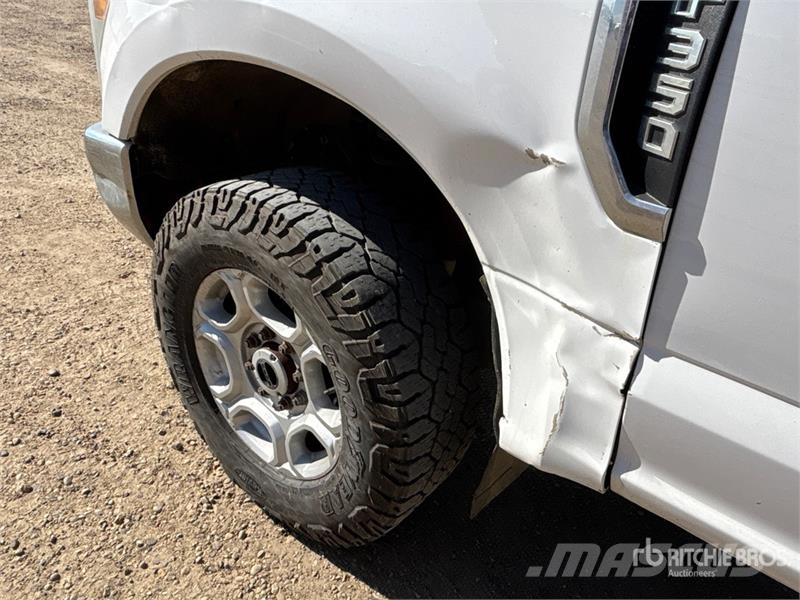 Ford F-350 XLT 4x4 Crew Cab Pickup Прочие фургоны