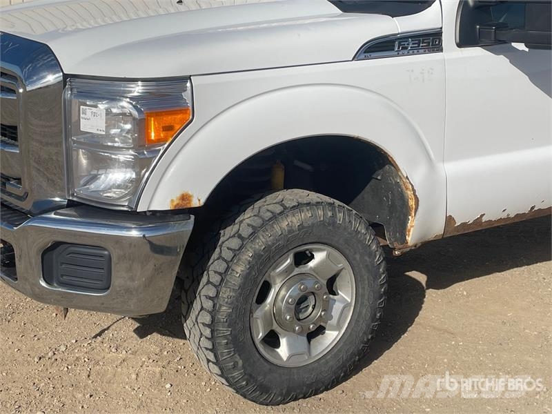 Ford F-350 XLT 4x4 Crew Cab SD Crew Cab 4WD Pickup Otras furgonetas