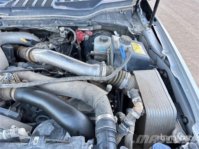 Ford F-350 XLT 4x4 Crew Cab Pickup Ostalo