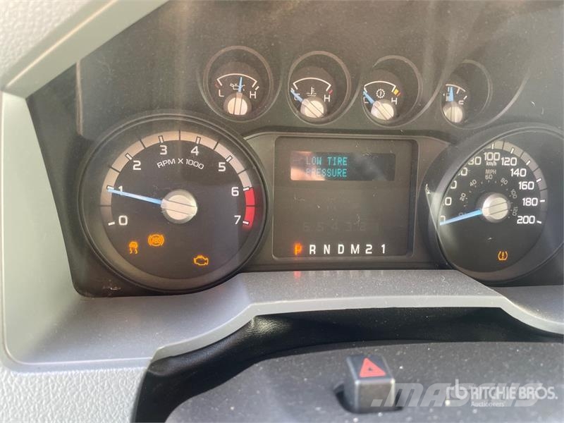 Ford F-350 XLT 4x4 Crew Cab SD Crew Cab 4WD Pickup Otras furgonetas