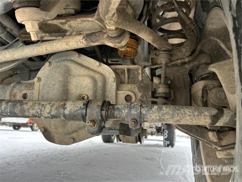 Ford F-350 XLT 4x4 Crew Cab Pickup Ostalo