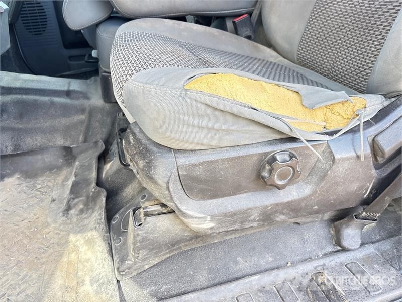 Ford F-350 XLT 4x4 Crew Cab Pickup Drugi