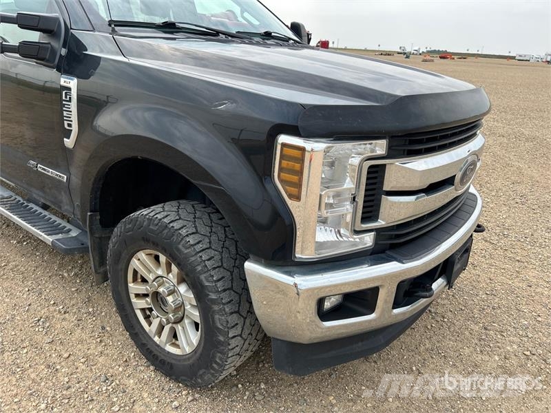 Ford F-350 XLT 4x4 Crew Cab Pickup Άλλα Vans