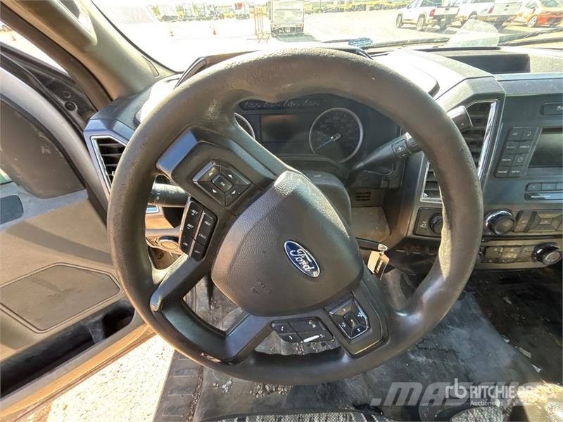 Ford F-350 XLT 4x4 Crew Cab Pickup Прочие фургоны