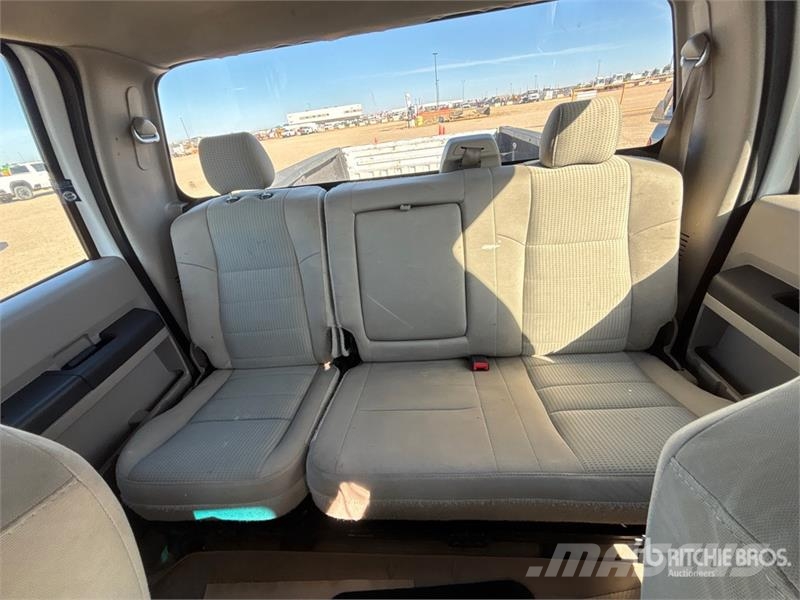 Ford F-350 XLT 4x4 Crew Cab Pickup Прочие фургоны