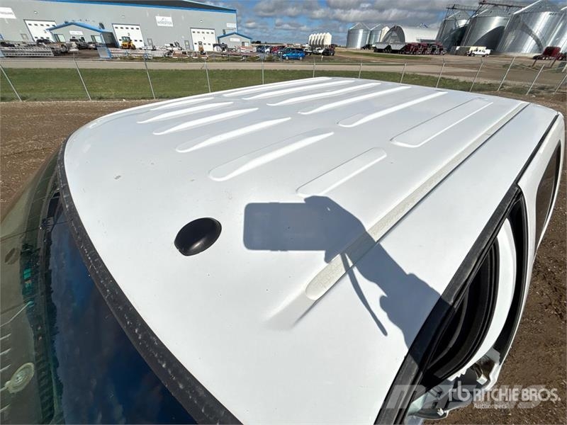 Ford F-350 XLT 4x4 Crew Cab Pickup Drugi