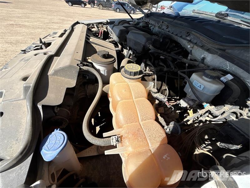 Ford F-350 XLT 4x4 Crew Cab Pickup Прочие фургоны