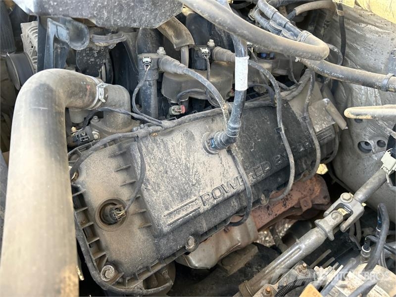 Ford F-350 XLT 4x4 Crew Cab Pickup أخرى