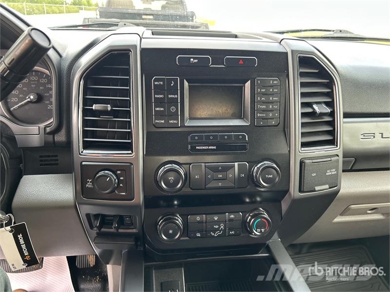 Ford F-350 XLT 4x4 Crew Cab Pickup Άλλα Vans