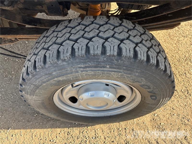 Ford F-350 XLT 4x4 Crew Cab Pickup Anders