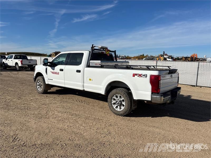 Ford F-350 XLT 4x4 Crew Cab Pickup Прочие фургоны