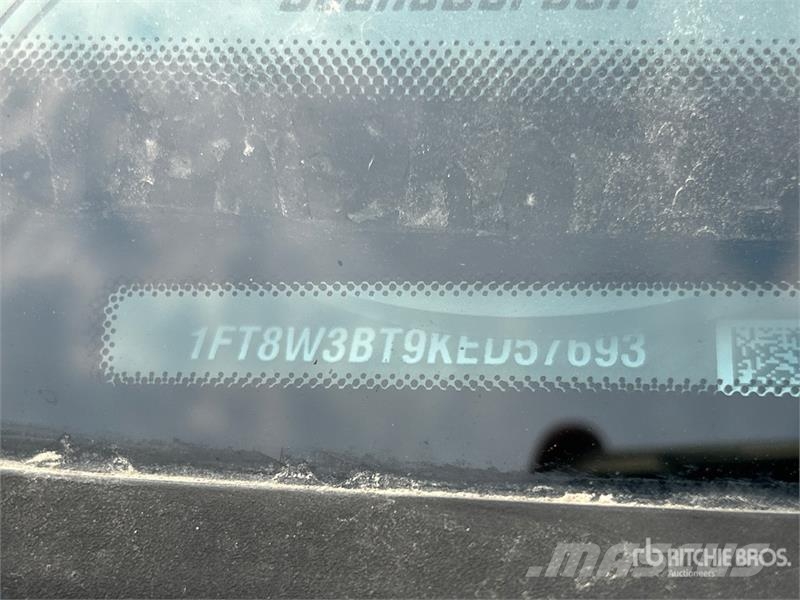 Ford F-350 XLT 4x4 Crew Cab Pickup Άλλα Vans