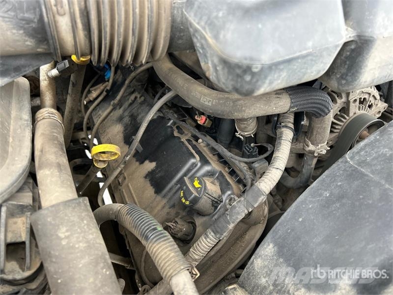 Ford F-350 XLT 4x4 Crew Cab Pickup Ostalo