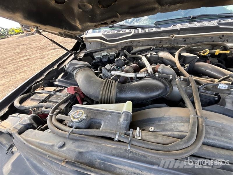 Ford F-350 XLT 4x4 Extended Cab Service Truck Camions et véhicules municipaux