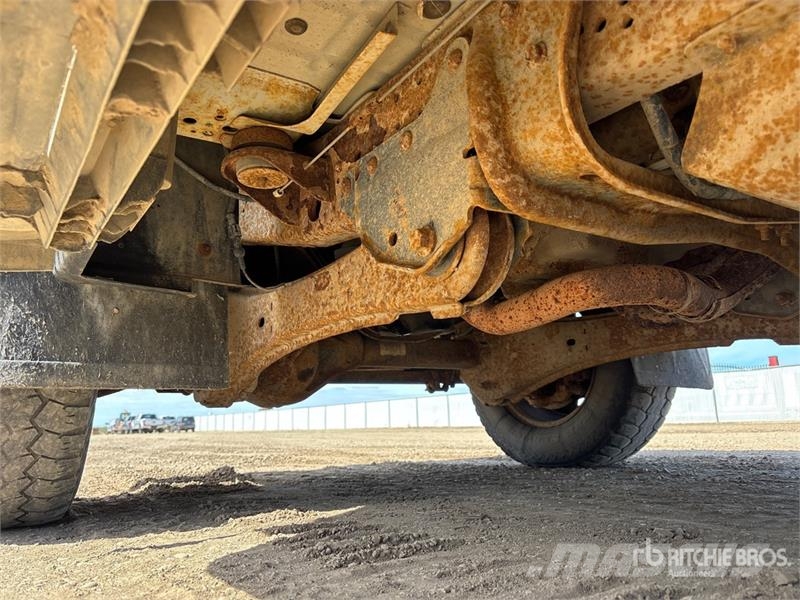 Ford F-350 XLT 4x4 Extended Cab Utility Truck Пікапи / Бічне розвантаження