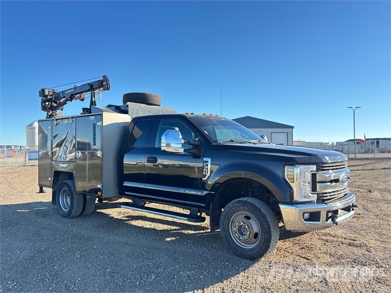 Ford F-350 XLT 4x4 Extended Cab Service Truck Комбинированные дорожные машины