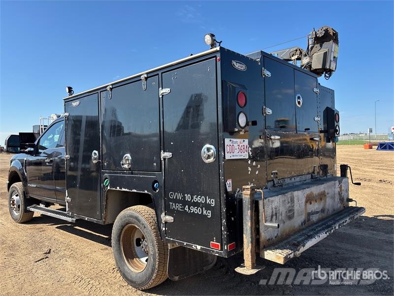 Ford F-350 XLT 4x4 Extended Cab Service Truck Veicoli municipali