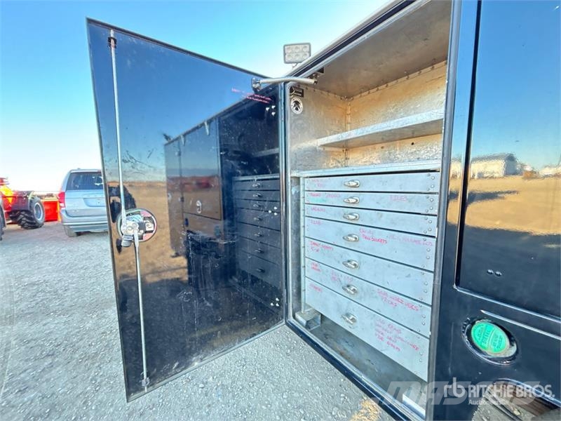 Ford F-350 XLT 4x4 Extended Cab Service Truck Комбинированные дорожные машины