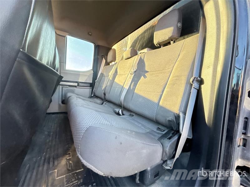 Ford F-350 XLT 4x4 Extended Cab Service Truck Комбинированные дорожные машины