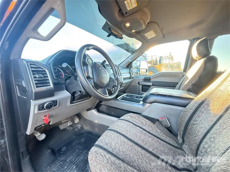 Ford F-350 XLT 4x4 Extended Cab Service Truck Комбинированные дорожные машины