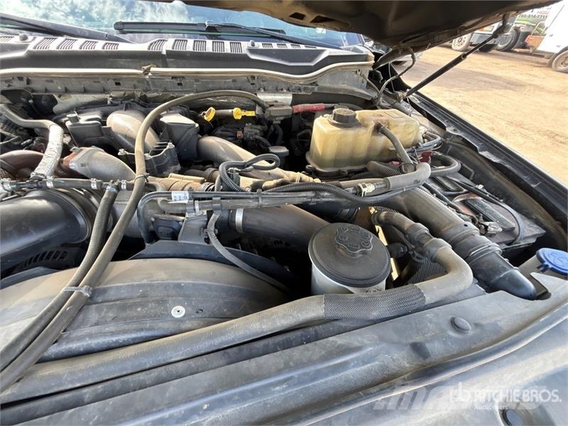 Ford F-350 XLT 4x4 Extended Cab Service Truck Camions et véhicules municipaux