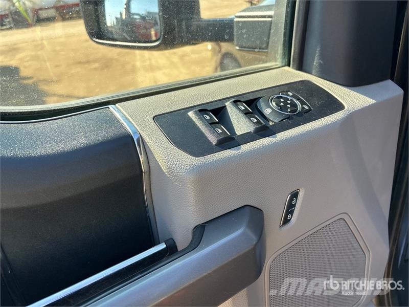 Ford F-350 XLT 4x4 Extended Cab Service Truck Veicoli municipali
