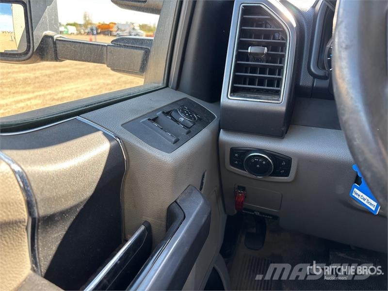 Ford F-350 XLT 4x4 Extended Cab Service Truck Visuotinės / bendrosios paskirties automobiliai