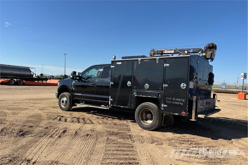 Ford F-350 XLT 4x4 Extended Cab Service Truck Veicoli municipali