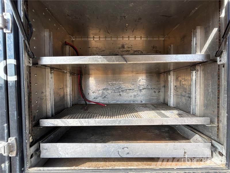 Ford F-350 XLT 4x4 Extended Cab Service Truck Camions et véhicules municipaux