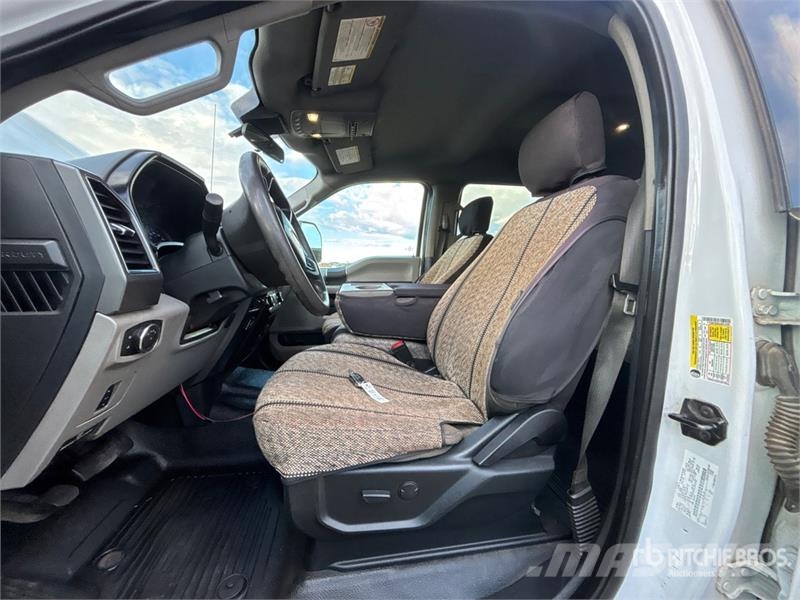 Ford F-350 XLT XLT 4x4 Crew Cab Flatbed Truck Camiones plataforma