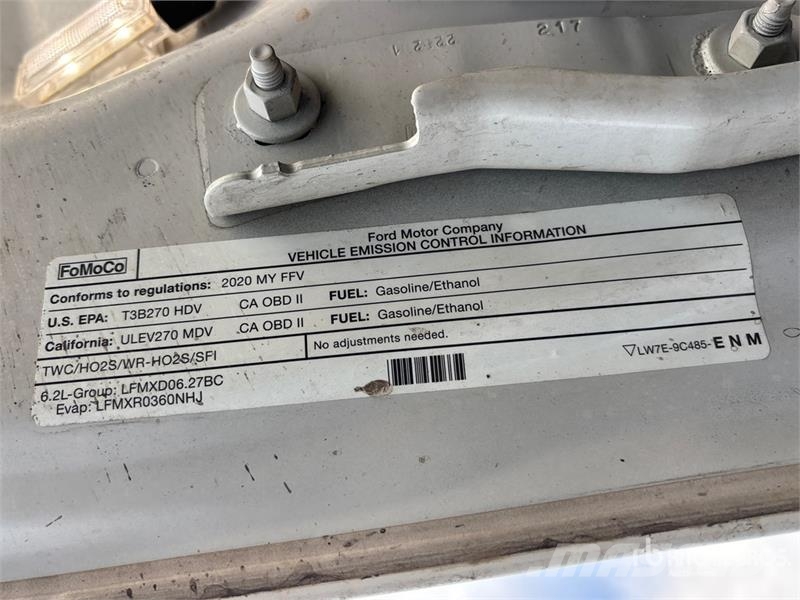 Ford F-350 XLT XLT 4x4 Crew Cab Flatbed Truck Camiones plataforma