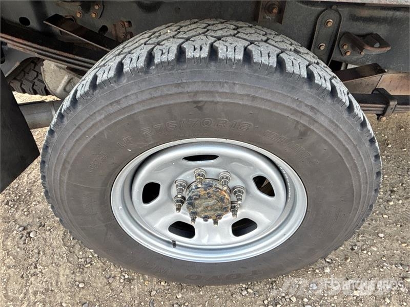 Ford F-350 XLT XLT 4x4 Crew Cab Flatbed Truck Camiones plataforma