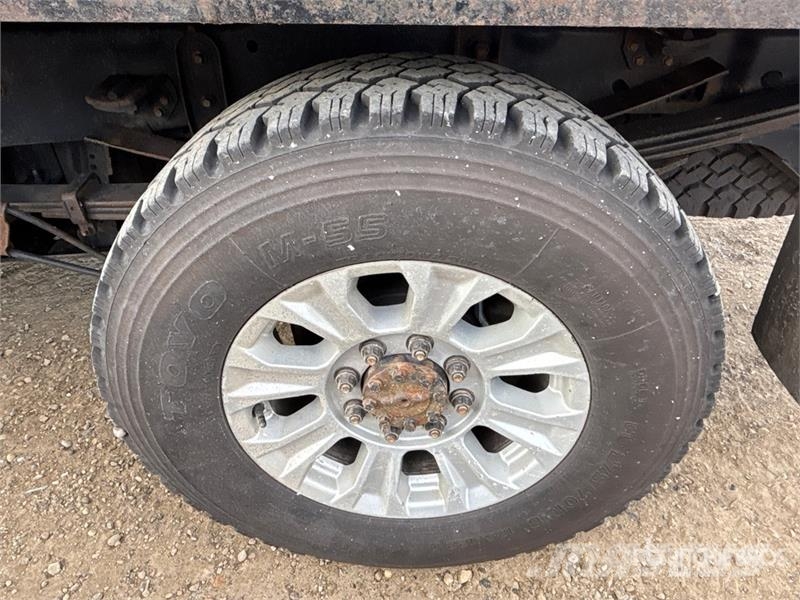 Ford F-350 XLT XLT 4x4 Crew Cab Flatbed Truck Camiones plataforma