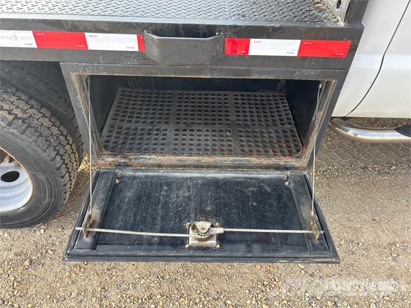 Ford F-450 Camion plateau