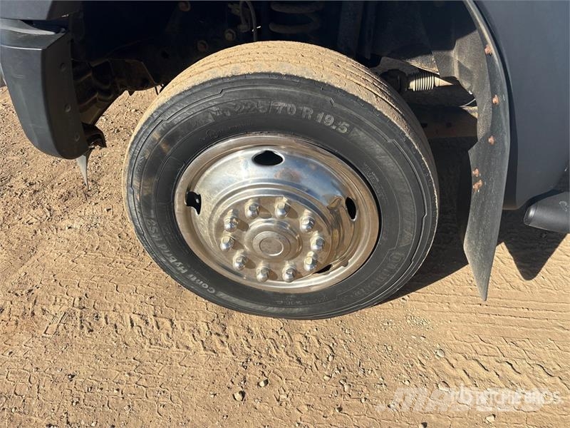Ford F-450 Flakbilar