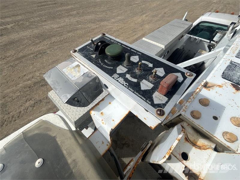Ford F-450 المنصات الهوائية المثبتة على شاحنة
