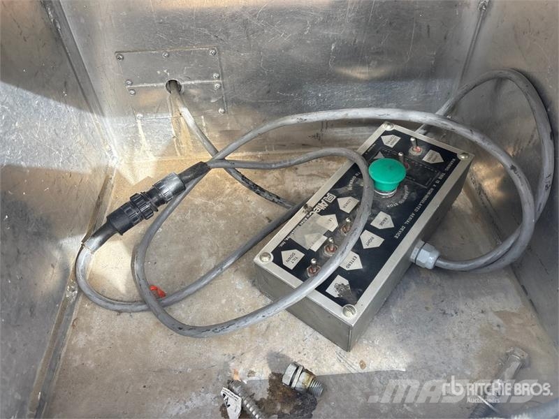 Ford F-450 트럭 탑재 고소작업대