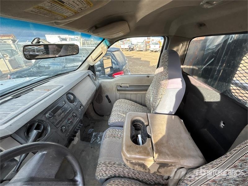 Ford F-450 شاحنات قلابة