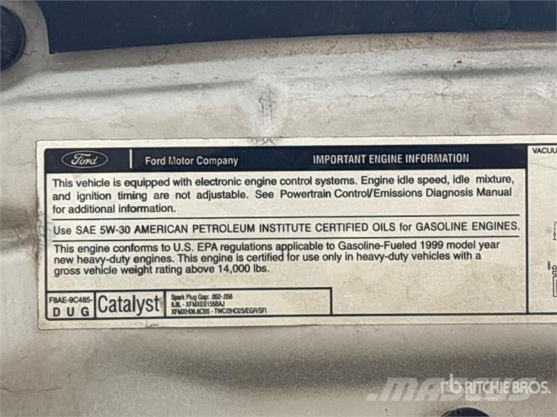 Ford F-450 المنصات الهوائية المثبتة على شاحنة