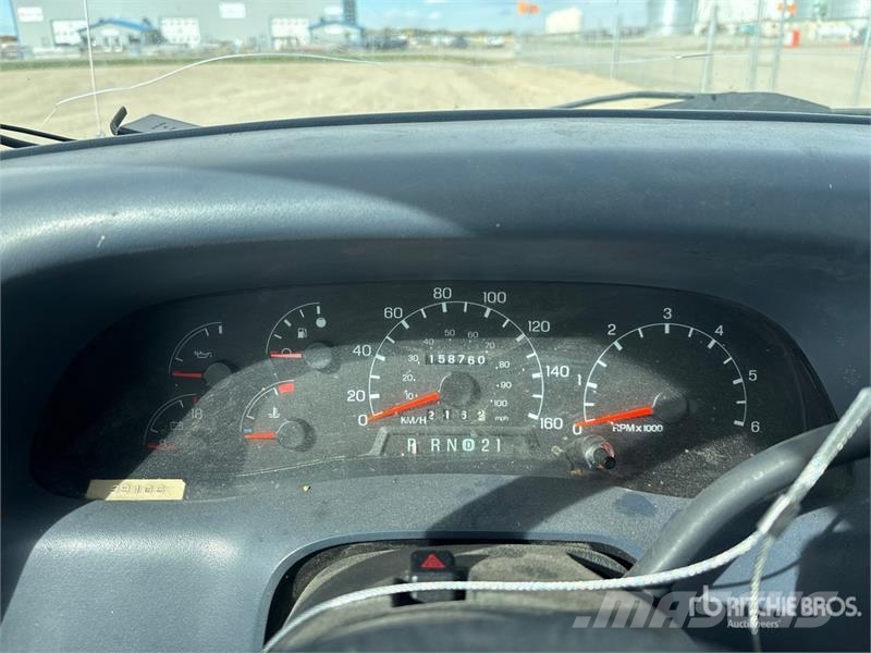 Ford F-450 المنصات الهوائية المثبتة على شاحنة