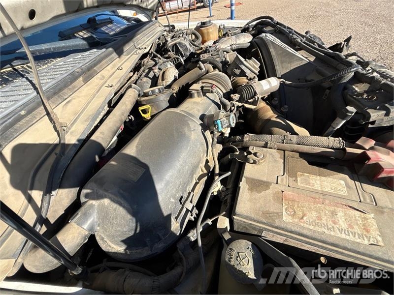 Ford F-450 Ciężarówki typu Platforma / Skrzynia
