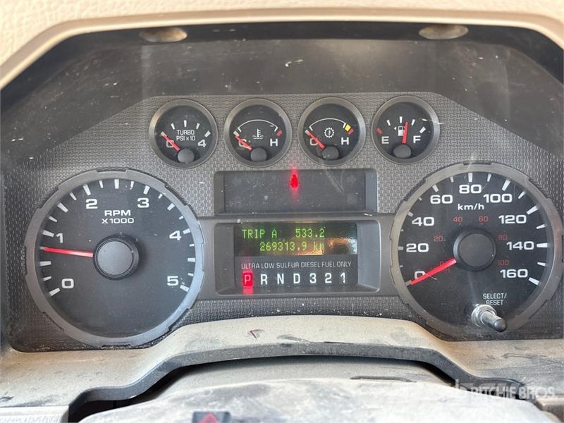 Ford F-450 Ciężarówki typu Platforma / Skrzynia