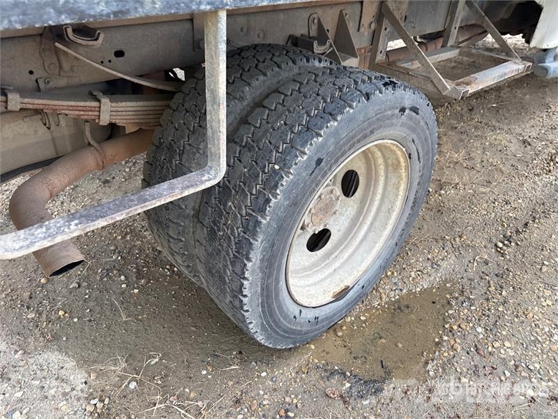 Ford F-450 شاحنات قلابة