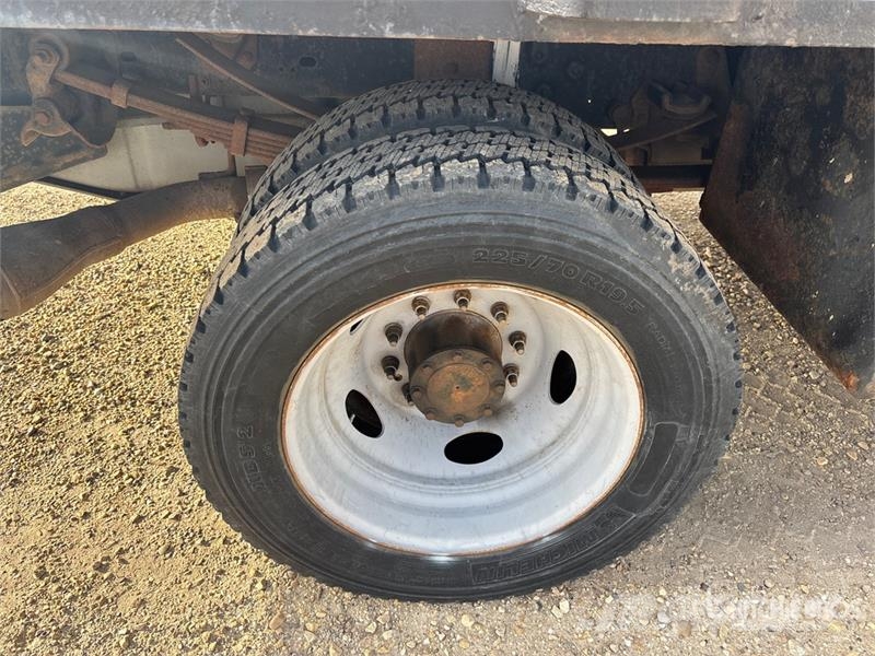 Ford F-450 Camion plateau