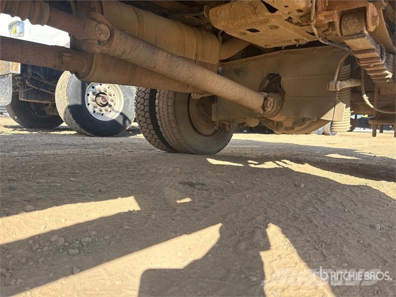 Ford F-450 Flakbilar