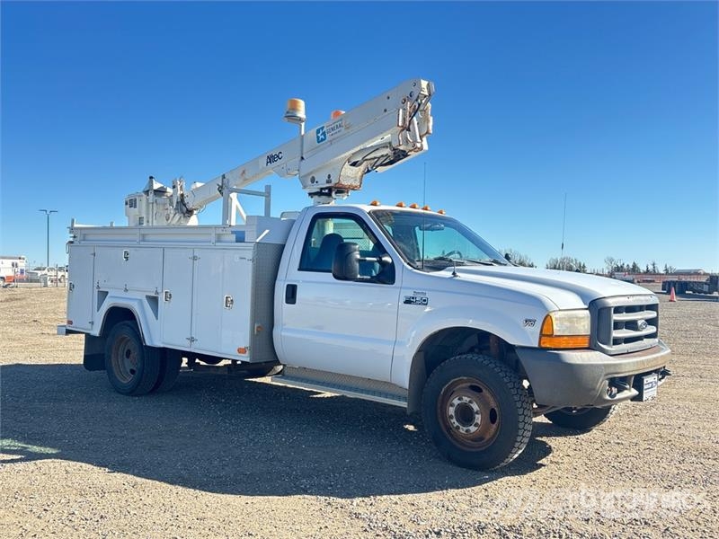 Ford F-450 트럭 탑재 고소작업대